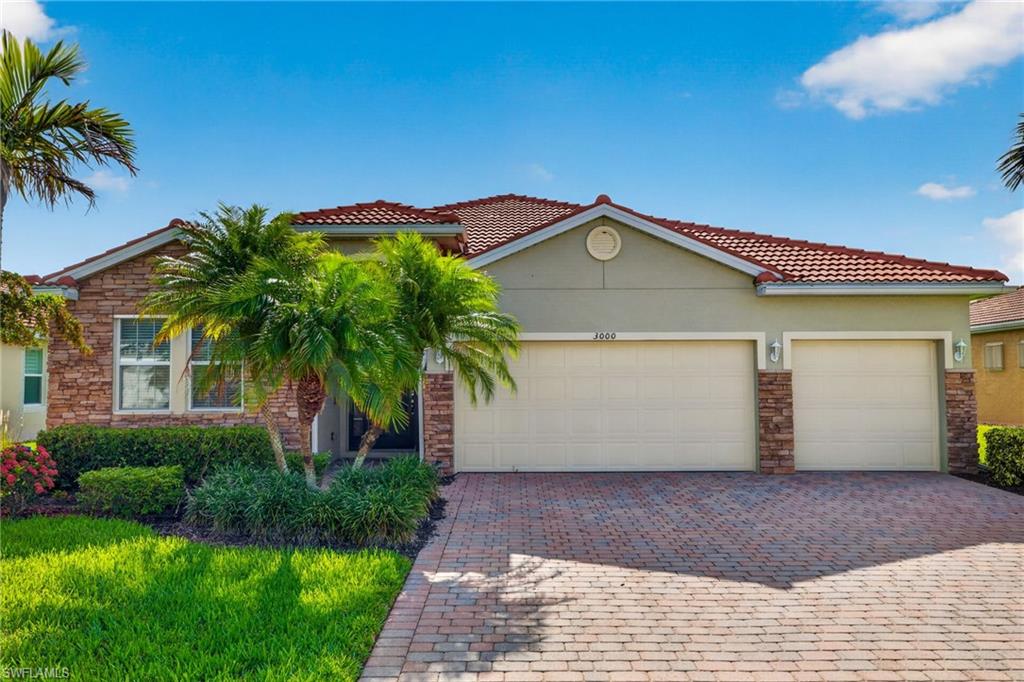 3000 Sunset Pointe CIR Property Photo 1