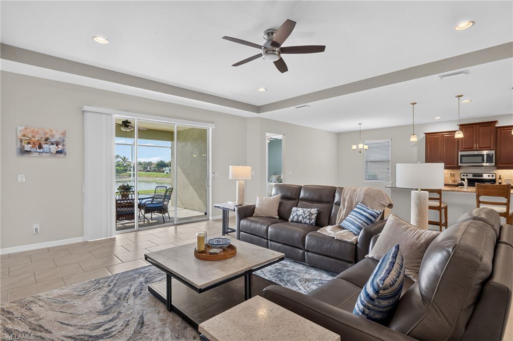 3000 Sunset Pointe Cir Property Photo 3