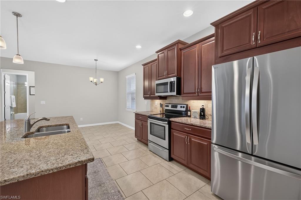 3000 Sunset Pointe Cir Property Photo 8