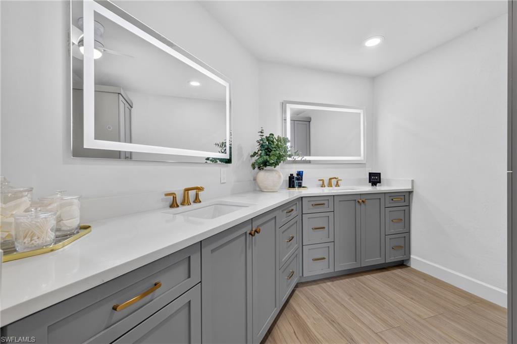 15210 Portside Dr 402 Property Photo 19