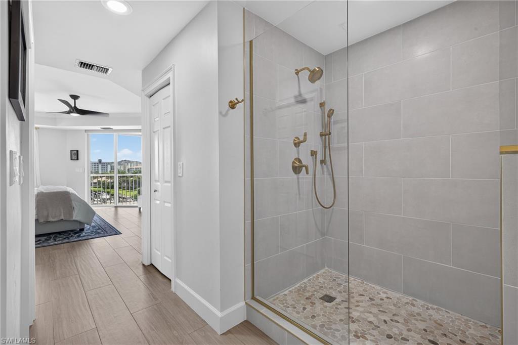 15210 Portside Dr 402 Property Photo 20
