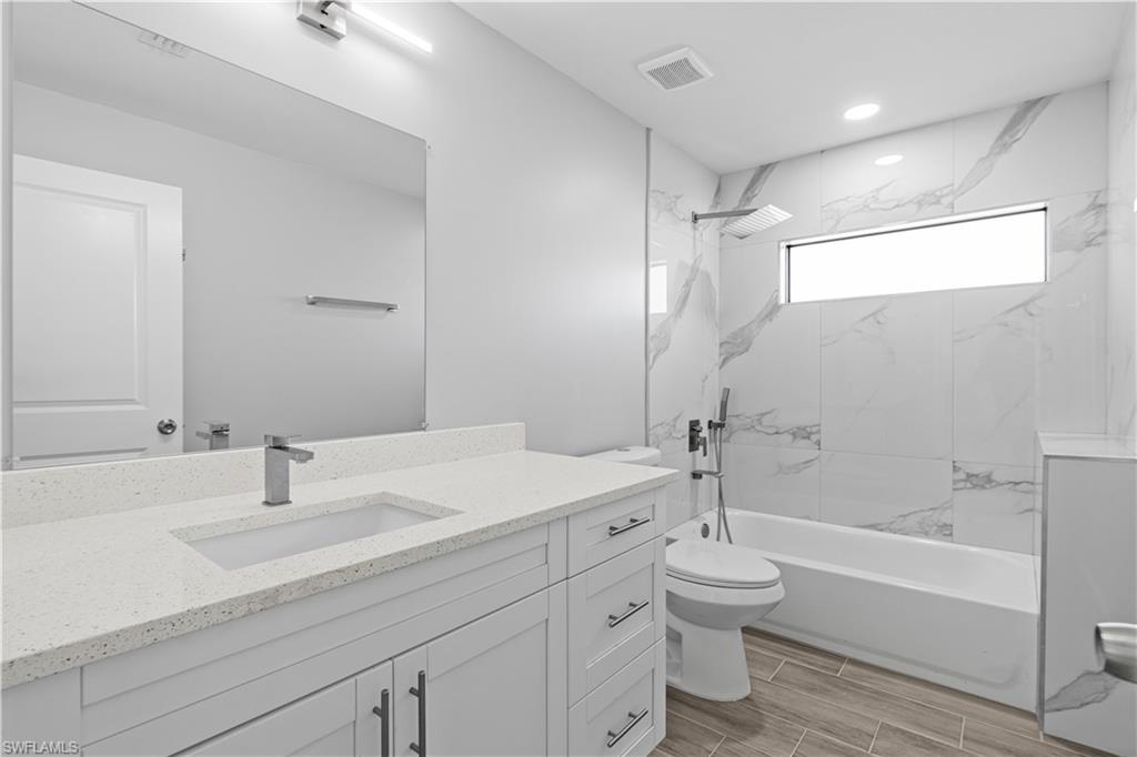 1055 Pluto Ct Property Photo 12