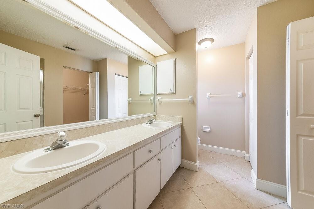 4208 76th Dr E Property Photo 10