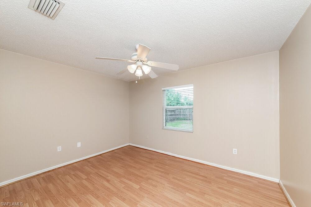 4208 76th Dr E Property Photo 13