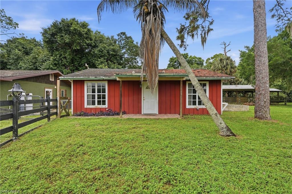 10910 Irish Ln Property Photo 3