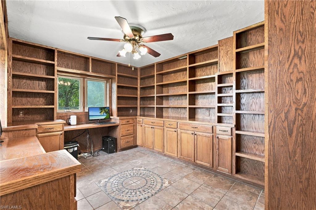 10910 Irish Ln Property Photo 10
