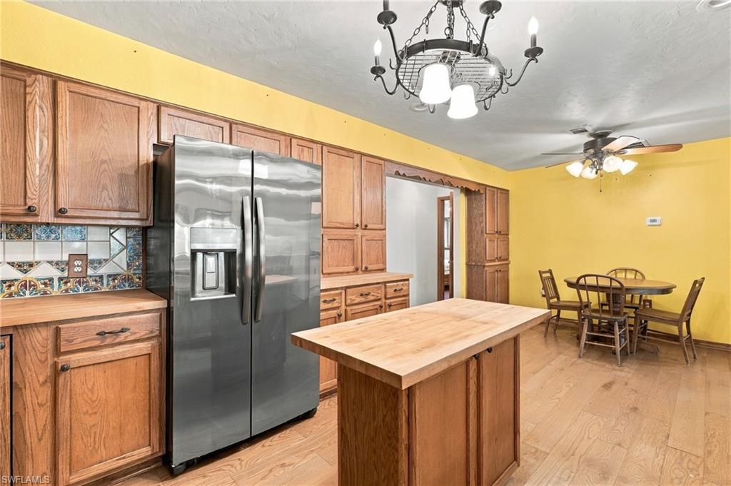 10910 Irish Ln Property Photo 13