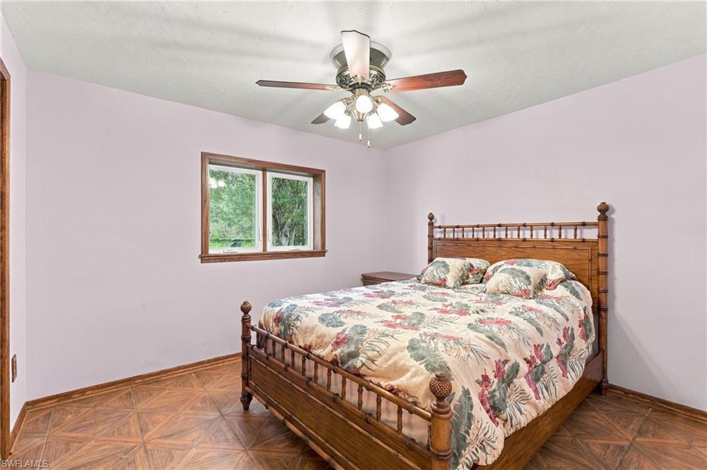 10910 Irish Ln Property Photo 21
