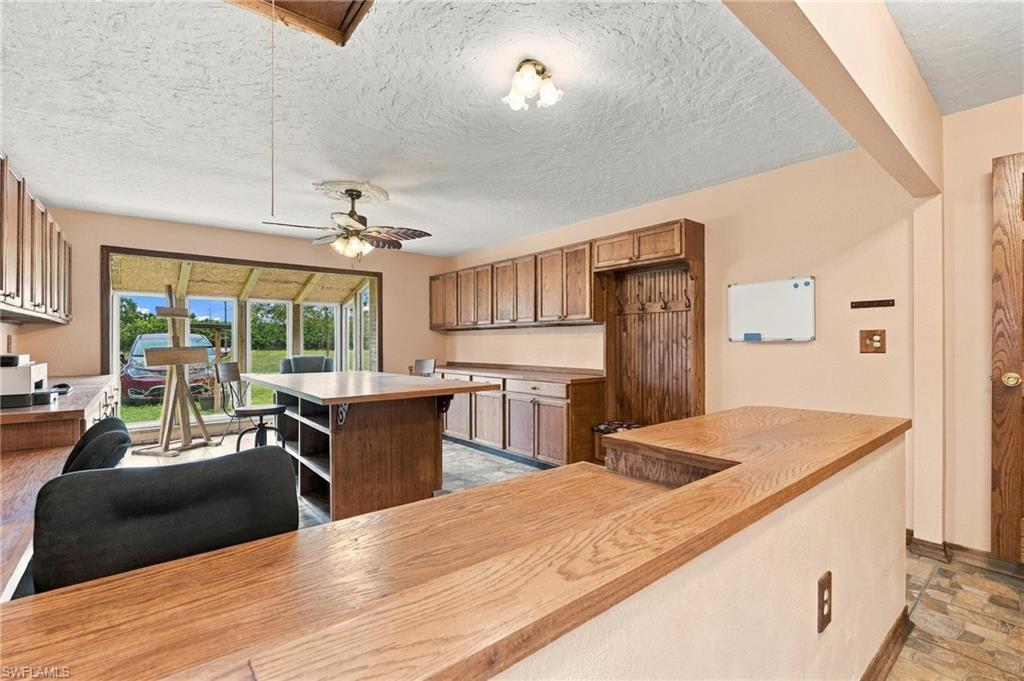 10910 Irish Ln Property Photo 25