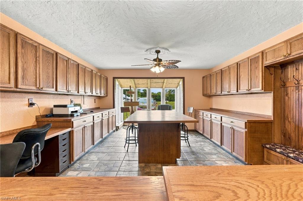 10910 Irish Ln Property Photo 26