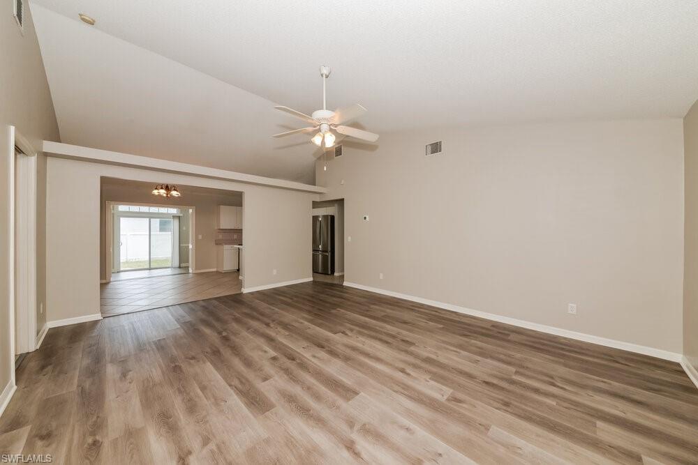 4637 72nd Ct E Property Photo 4