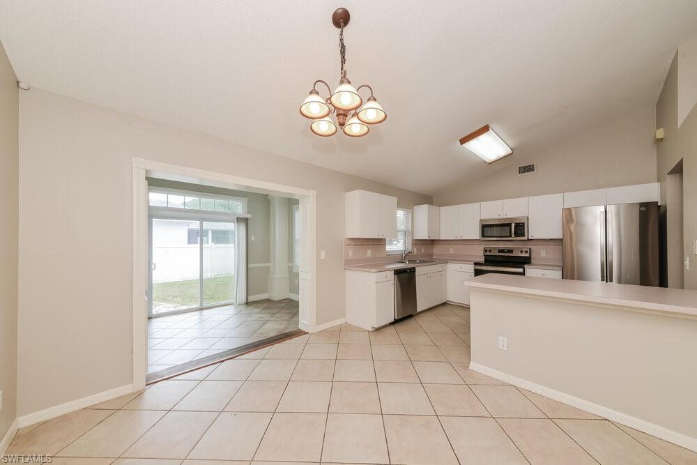 4637 72nd Ct E Property Photo 6