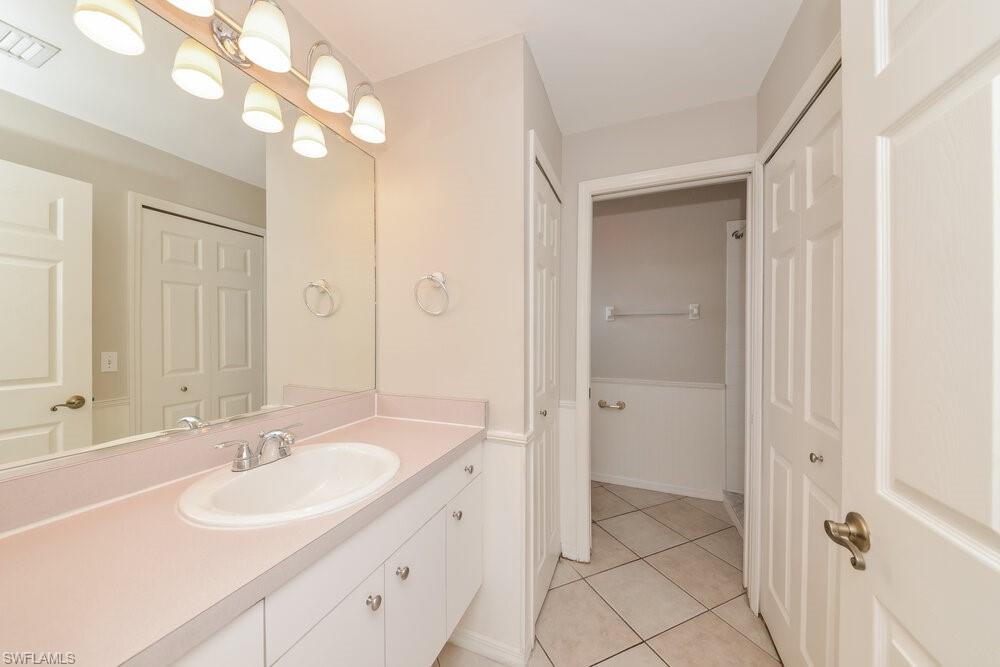 4637 72nd Ct E Property Photo 11