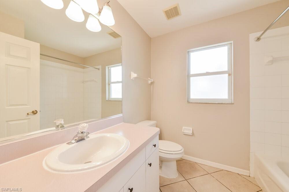 4637 72nd Ct E Property Photo 15