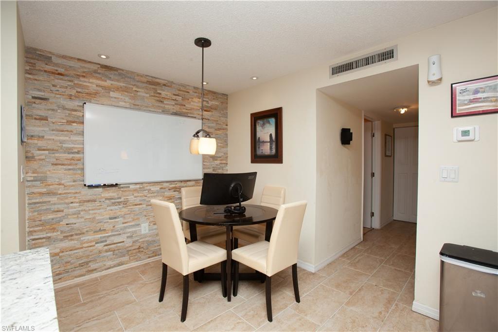 5713 Foxlake Dr 2 Property Photo 2