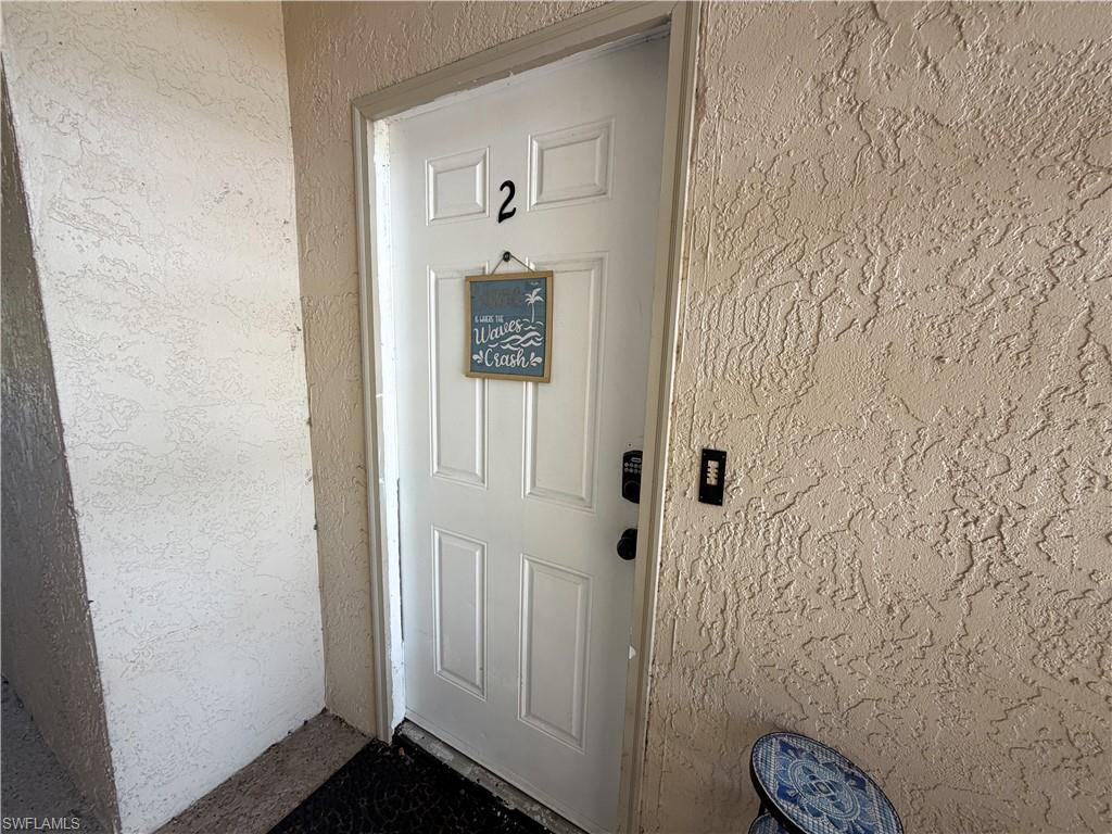5713 Foxlake Dr 2 Property Photo 8