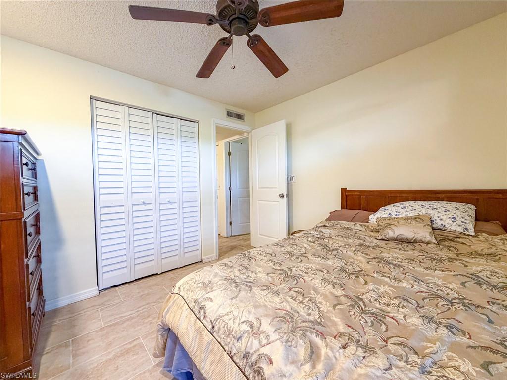 5713 Foxlake Dr 2 Property Photo 15