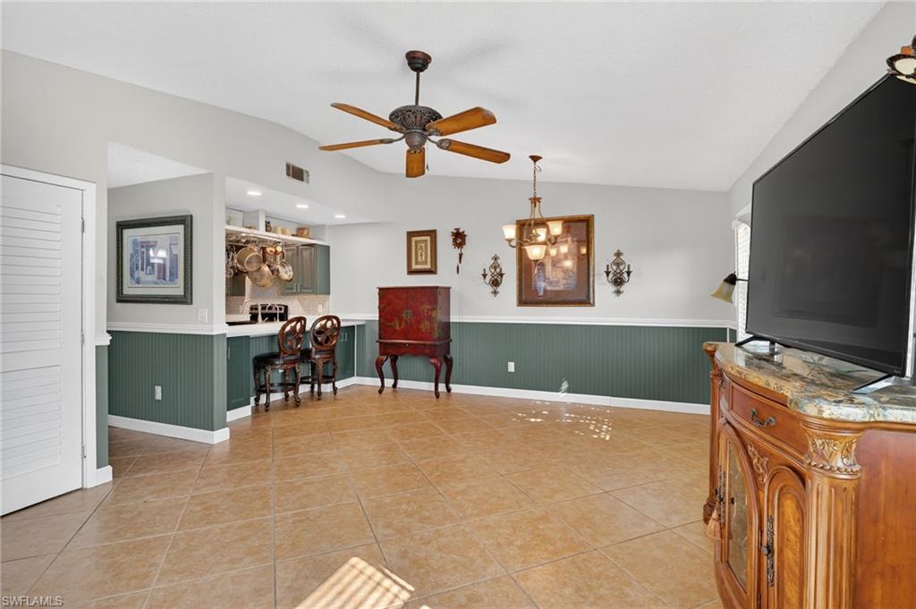 17313 Birchwood Ln Property Photo 4