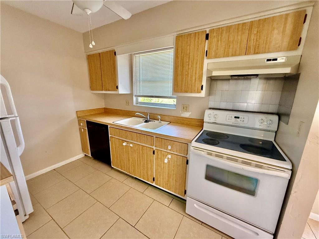 406 Parkside St Property Photo 12