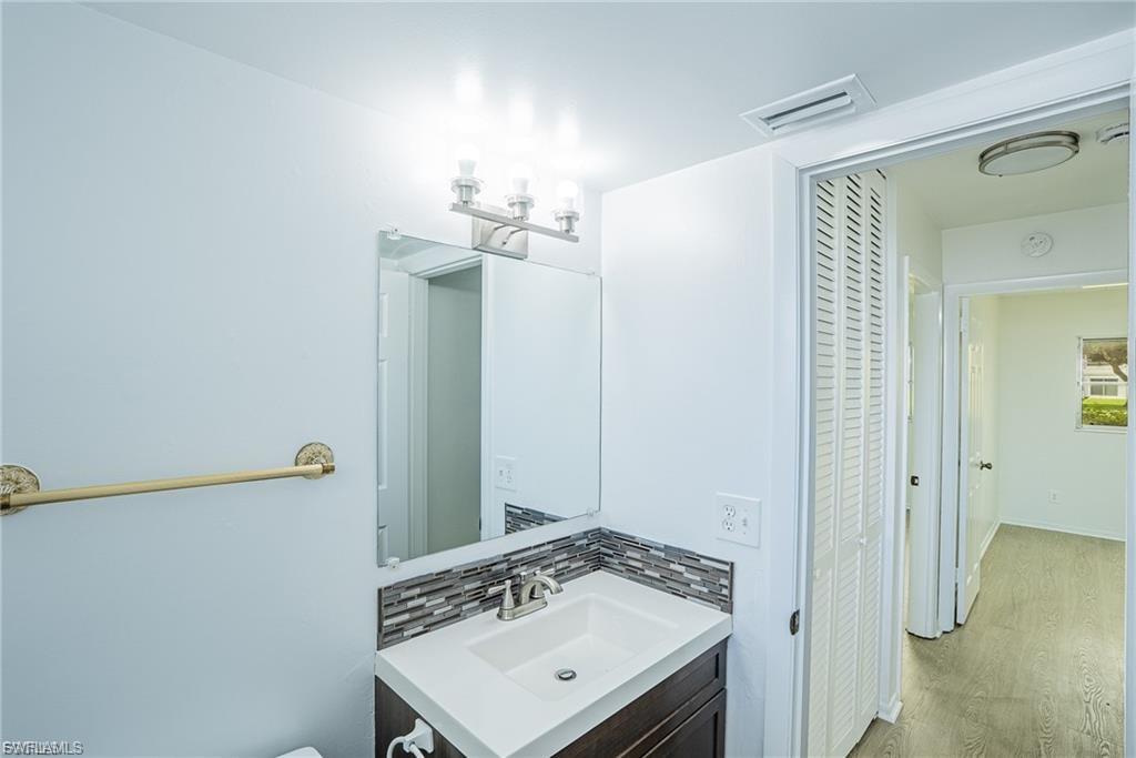 1503 Tropic Ter Property Photo 11