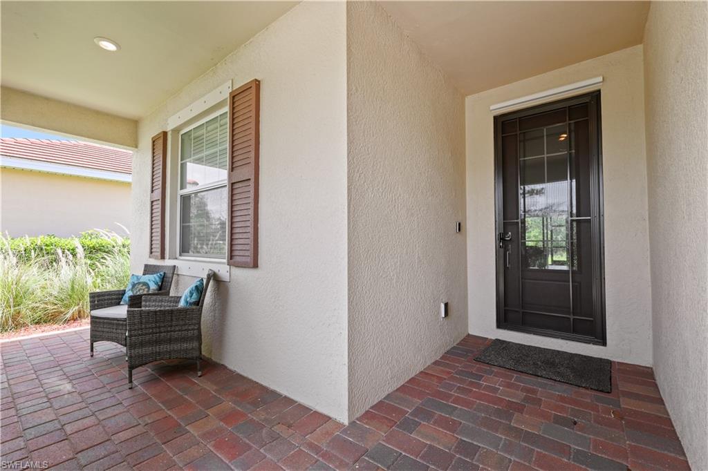 3390 Weston Manor Dr Property Photo 8