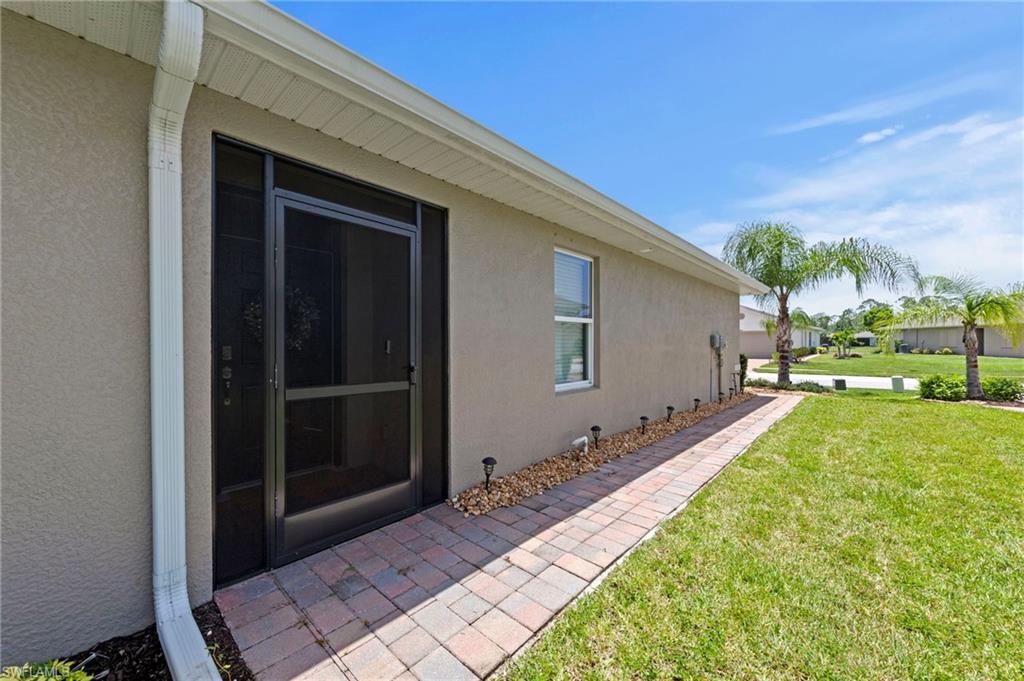 20615 Plumwood Loop Property Photo 5