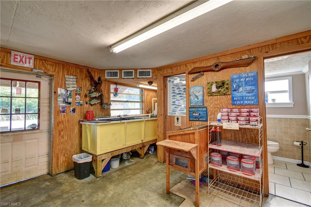 6001 Lake Trafford Rd Property Photo 11