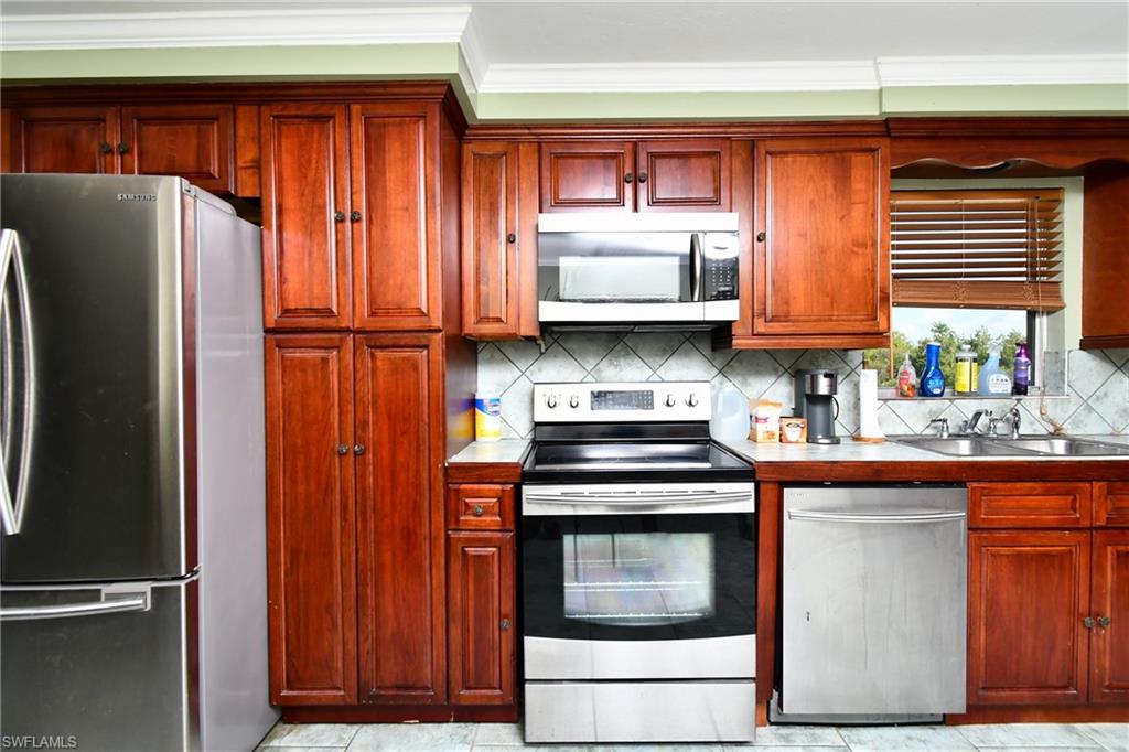 6001 Lake Trafford Rd Property Photo 37
