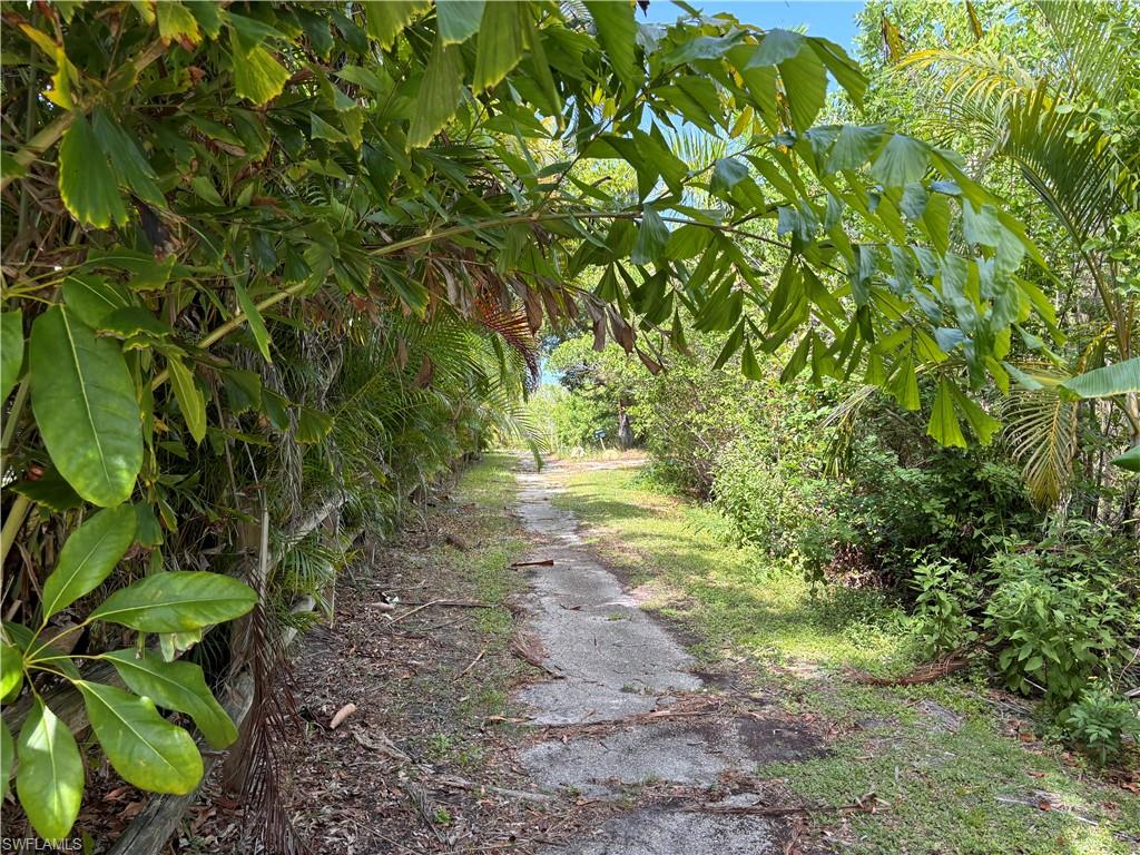 14281 Pacosin Ct Property Photo 27