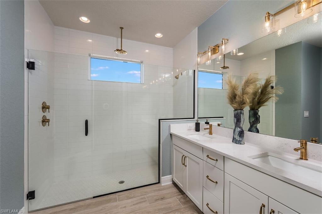 13691 Loredo Way Property Photo 8
