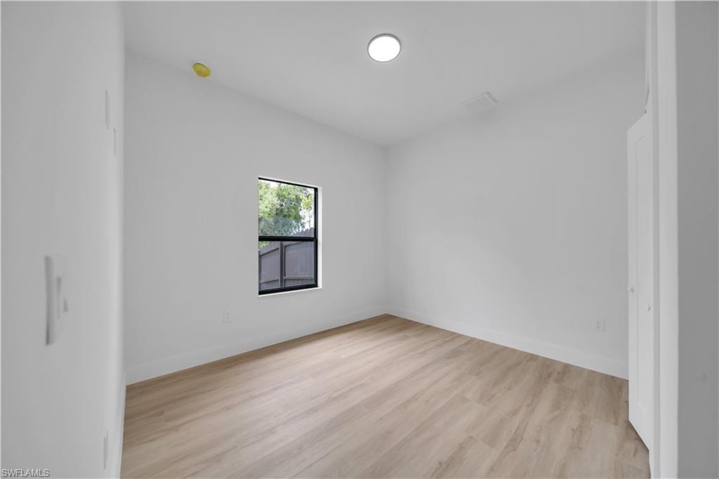 4048 Clearfield St Property Photo 28