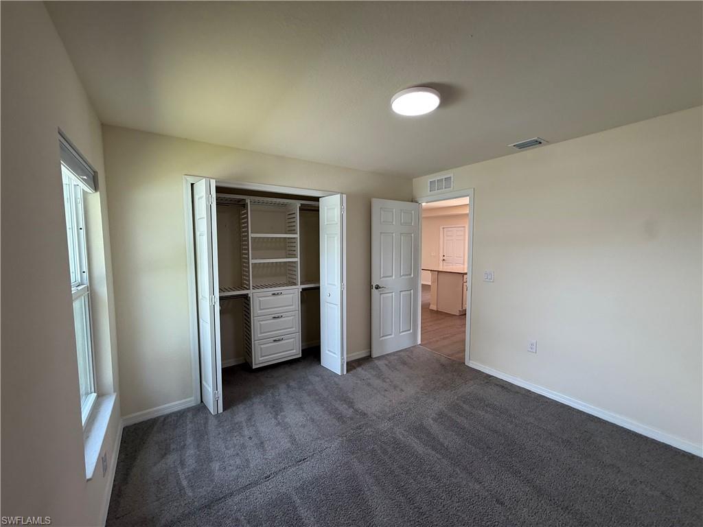 557 Oakshire Ln Property Photo 26