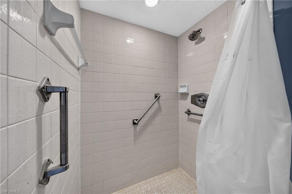4420 Santa Barbara Blvd 204 Property Photo 19
