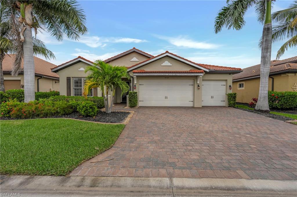 8720 Westwood Oaks Pl Property Photo 2