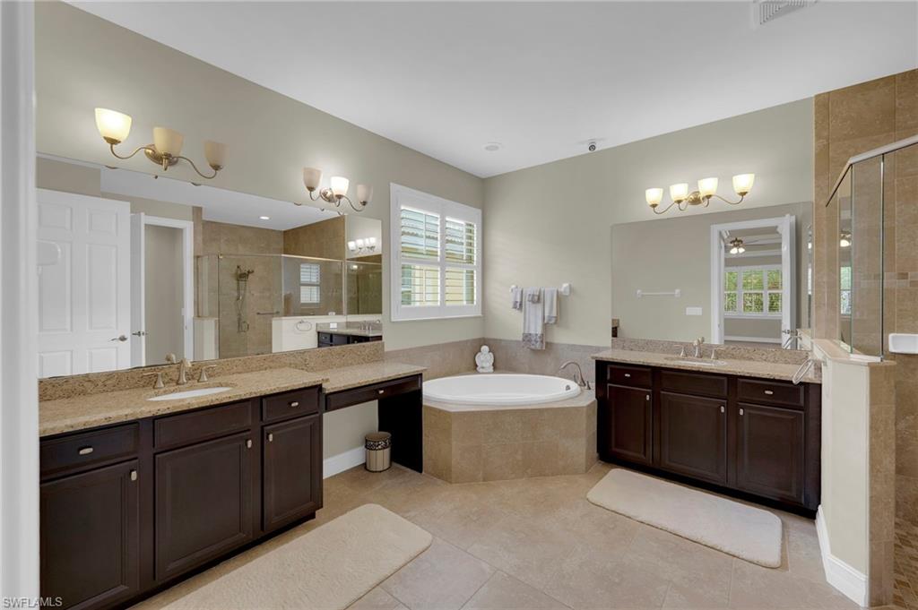8720 Westwood Oaks Pl Property Photo 14