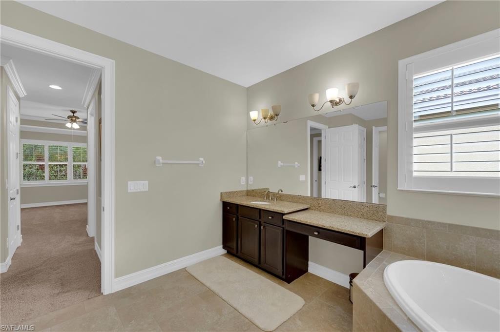 8720 Westwood Oaks Pl Property Photo 17