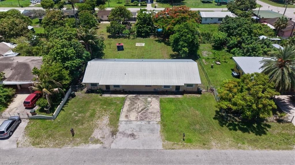 330 W Obispo Ave Property Photo 1