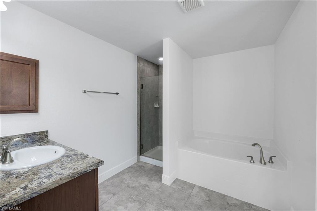 455 Bowman Ter Property Photo 14