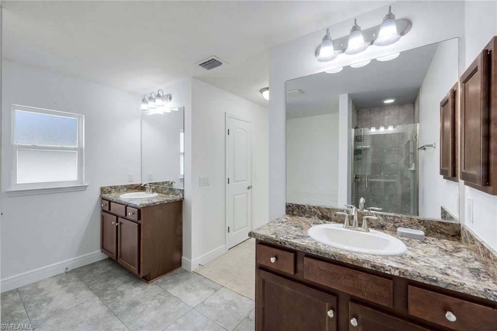 455 Bowman Ter Property Photo 15
