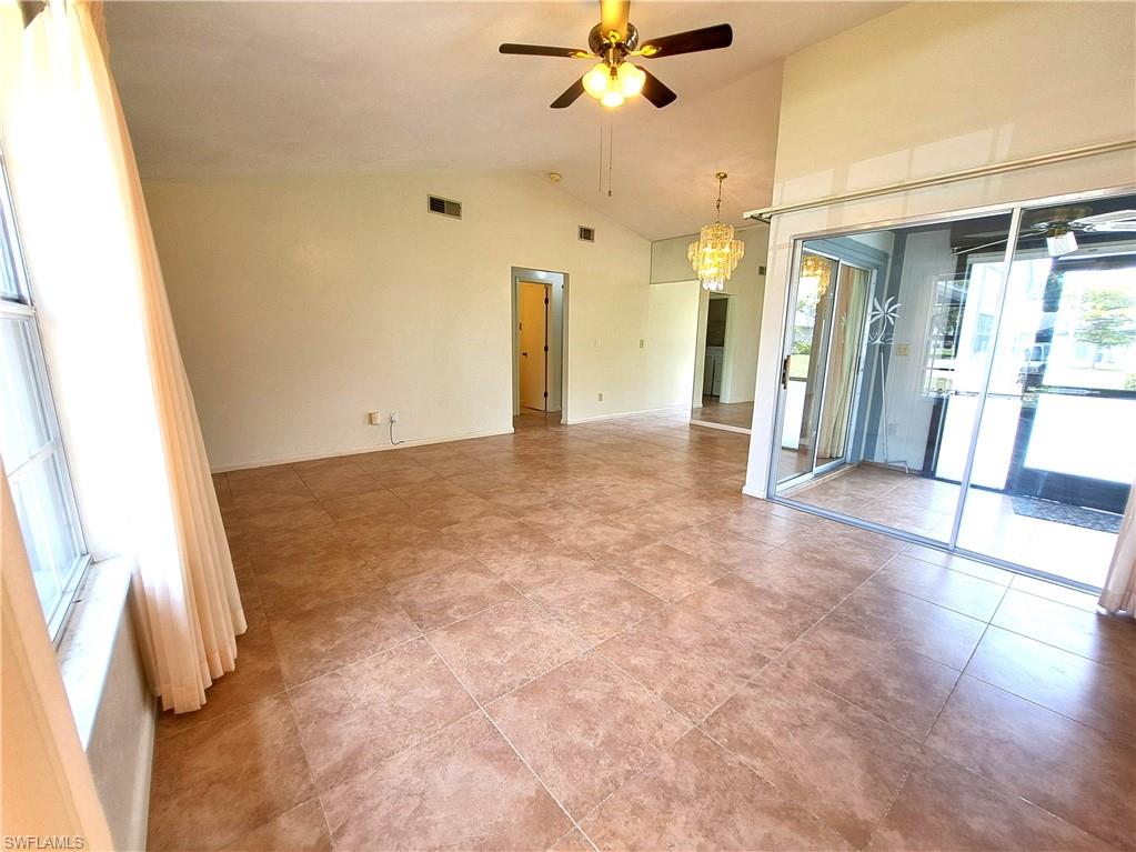 10525 Putnam Ct Property Photo 6