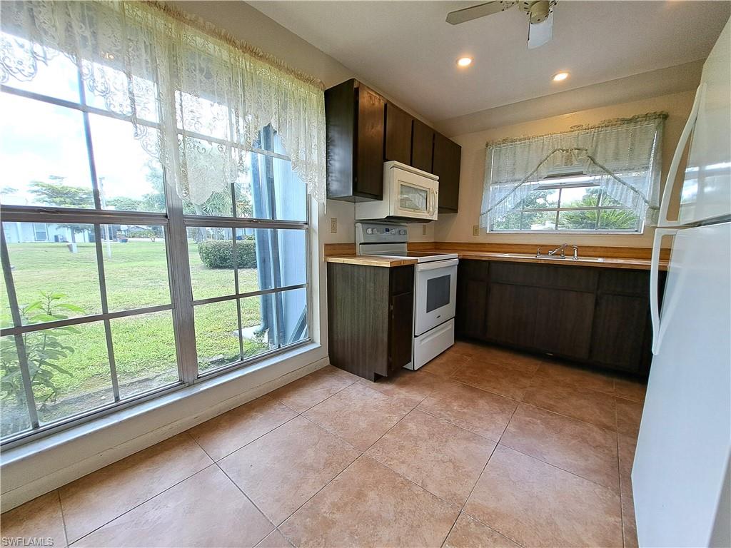 10525 Putnam Ct Property Photo 7