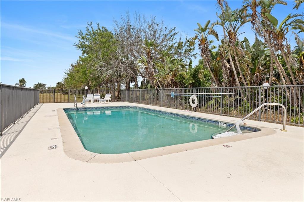 7196 N Plum Tree 321 Property Photo 22
