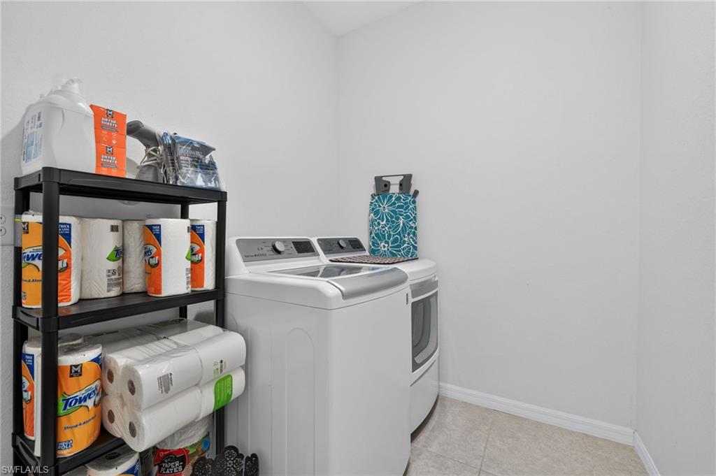 3306 Nw 21st Ter Property Photo 25