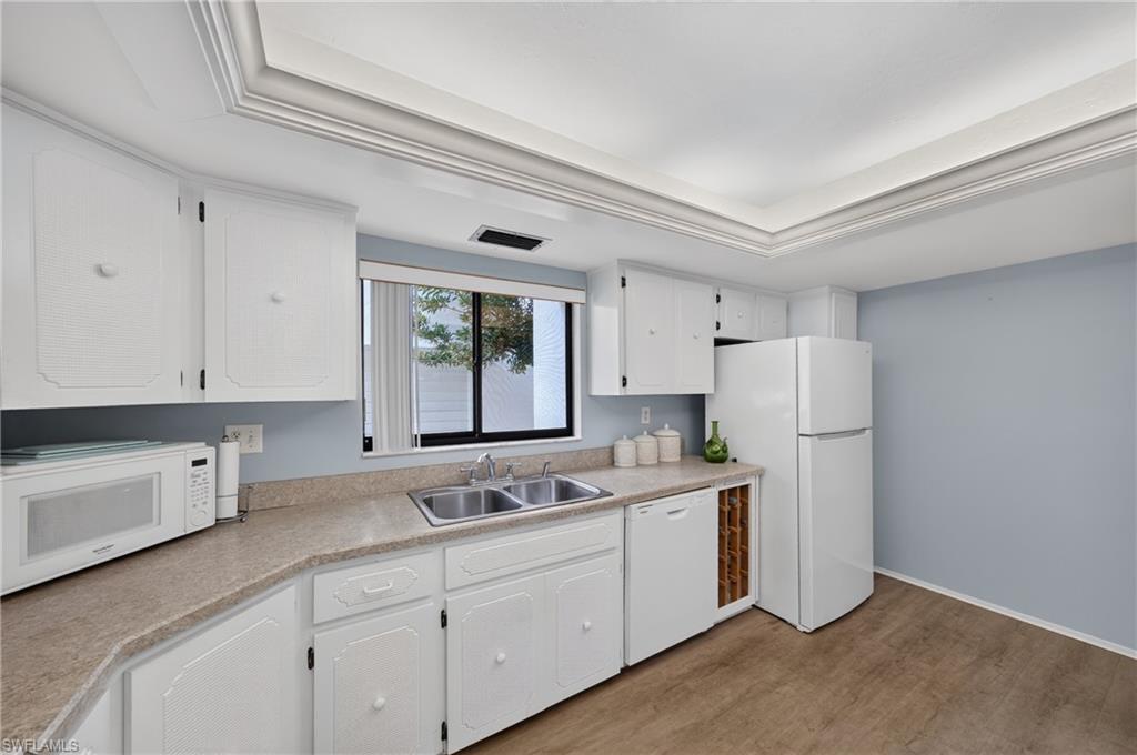 4570 Trawler Ct 102 Property Photo 8