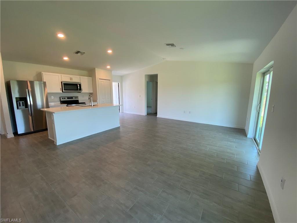 1906 Jacaranda Pkwy W Property Photo 5