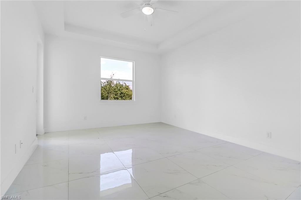 2933 Van Buren Pkwy Property Photo 7
