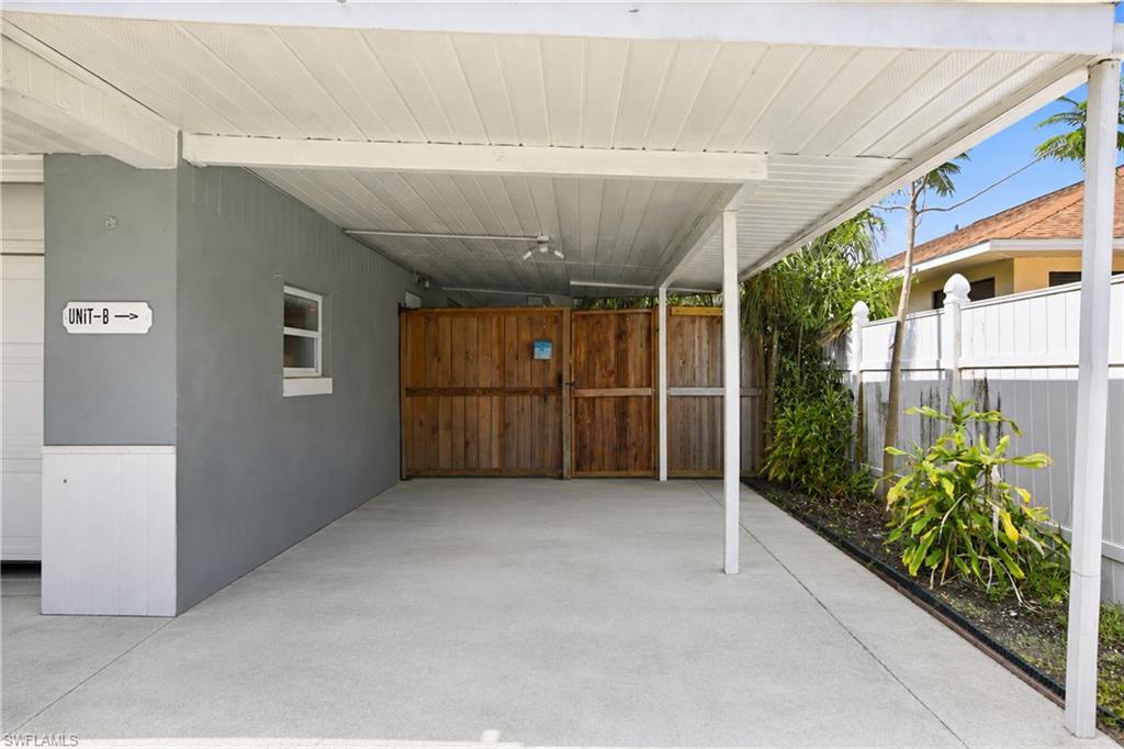 1918 Grace Ave Property Photo 5