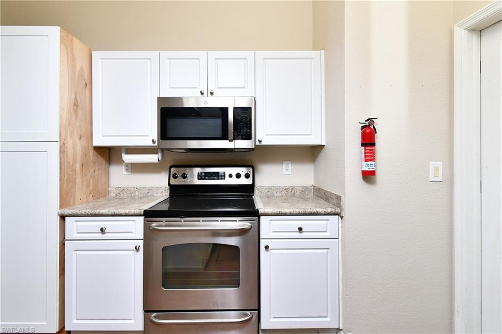 1708 Hibiscus Ave Property Photo 8