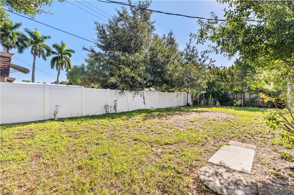 1643 Ricardo Ave Property Photo 23