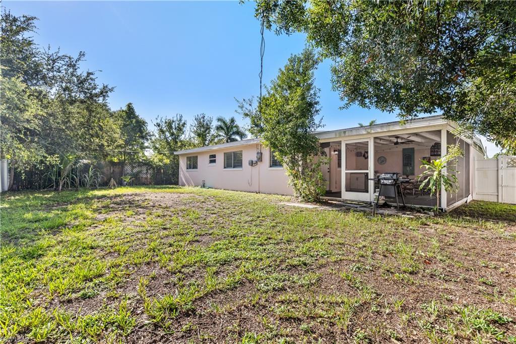 1643 Ricardo Ave Property Photo 24